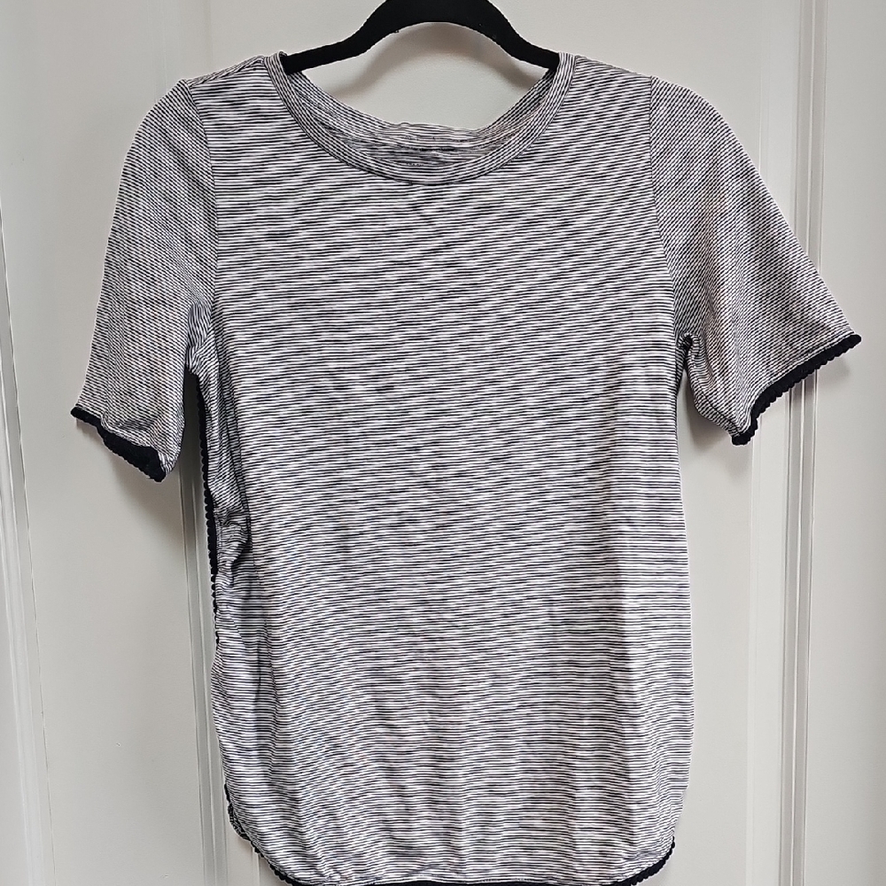 LOFT Navy And Gray Fitted Cuffed Sleeve Tee
